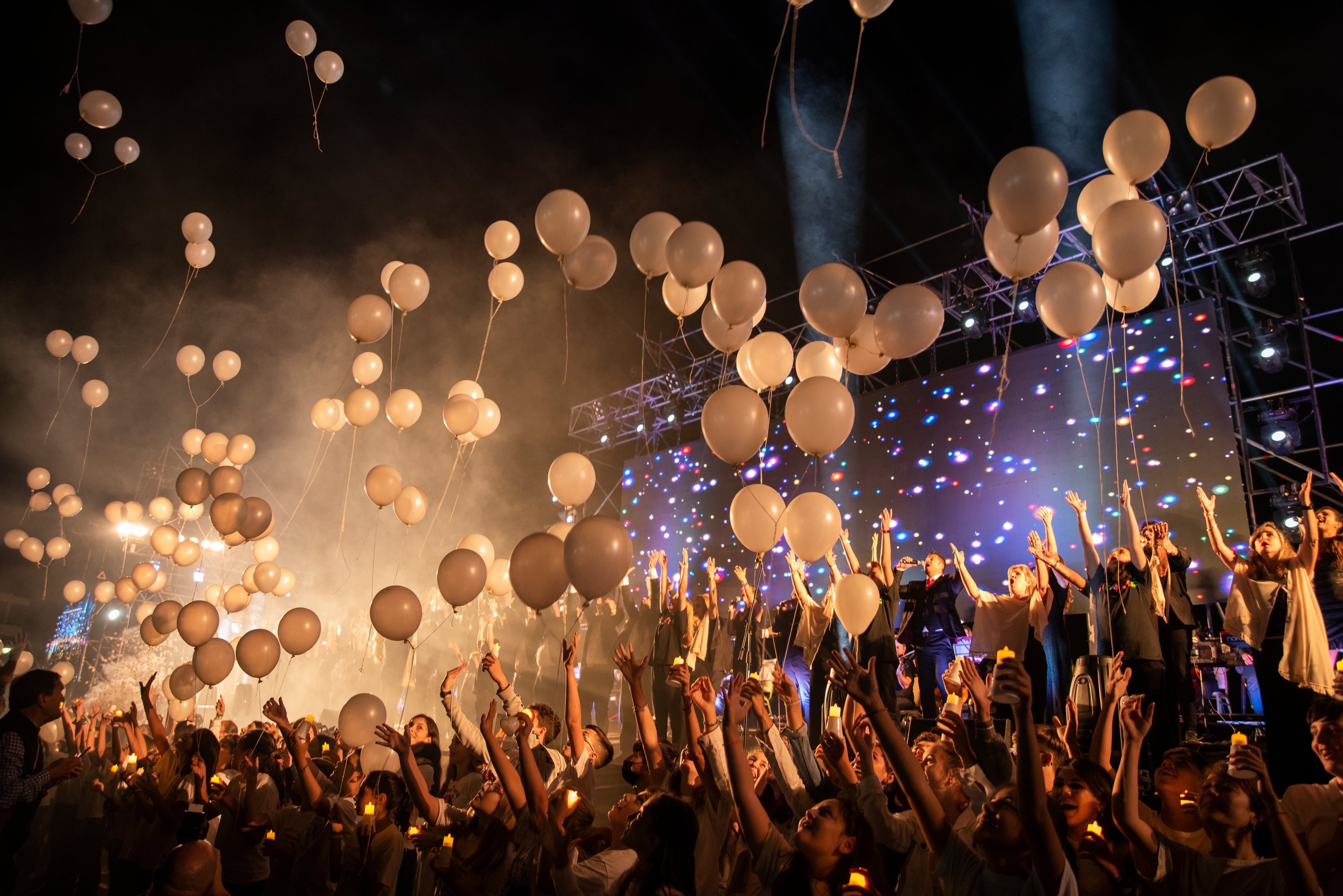 Representación alegórica por la paz en el mundo.
