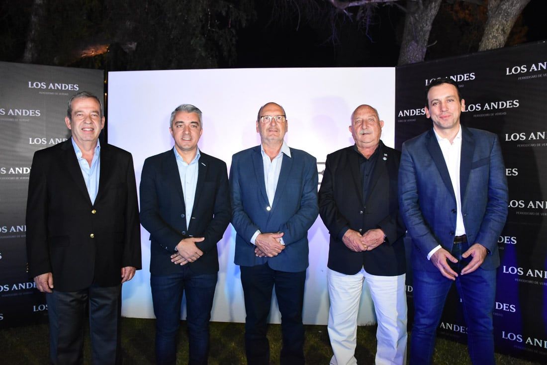 Fiesta Aniversario 138 años, Diario Los Andes.
Hector Ruiz, Sebastian Bragagnolo, Marcelino Iglesias, Miguel Ronco y Tadeo Zalazar/ Foto Mariana Villa
