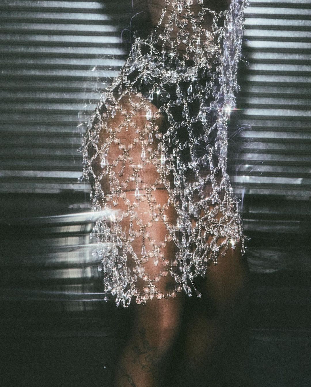 Tuli Acosta, en su nueva canción 'Llueve'