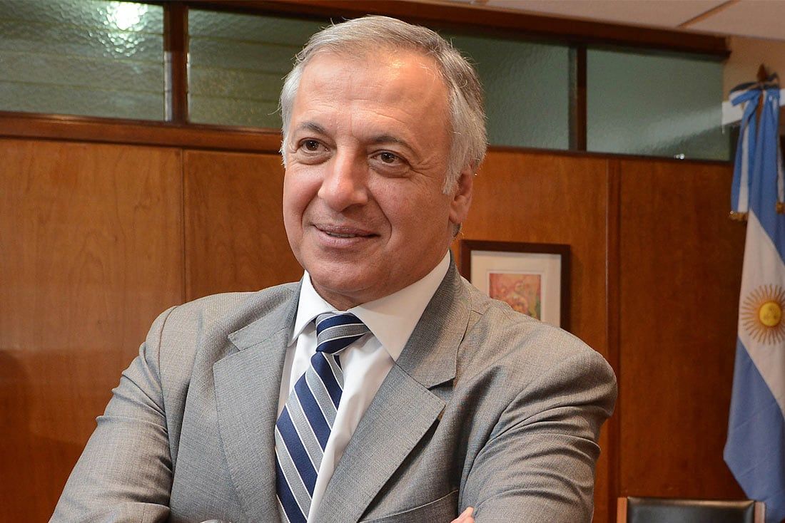 Mendoza 31 de agosto de 2017        Politica
El procurador de la Suprema Corte de Justicia de Mendoza, Alejandro Gullé, es el jefe de los fiscales de la provincia.
Foto Jose Gutierrez/ Los Andes