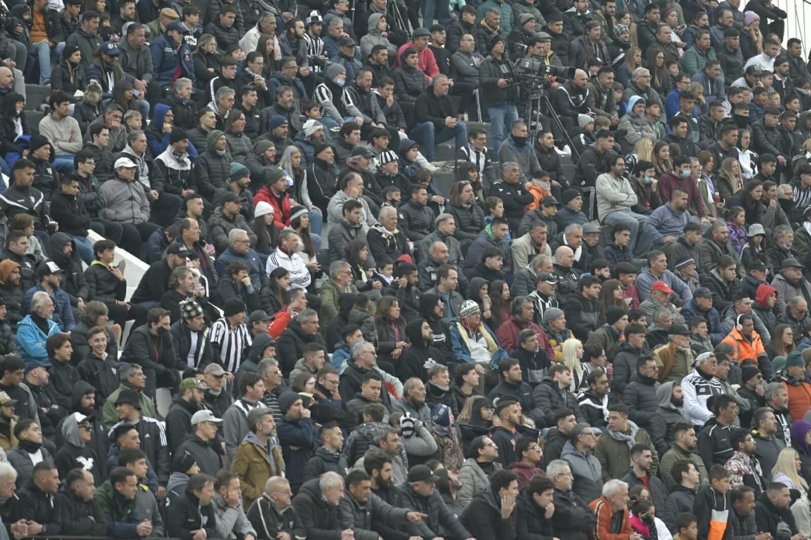 Repleta. Así lució la platea del Lobo. / Orlando Pelichotti