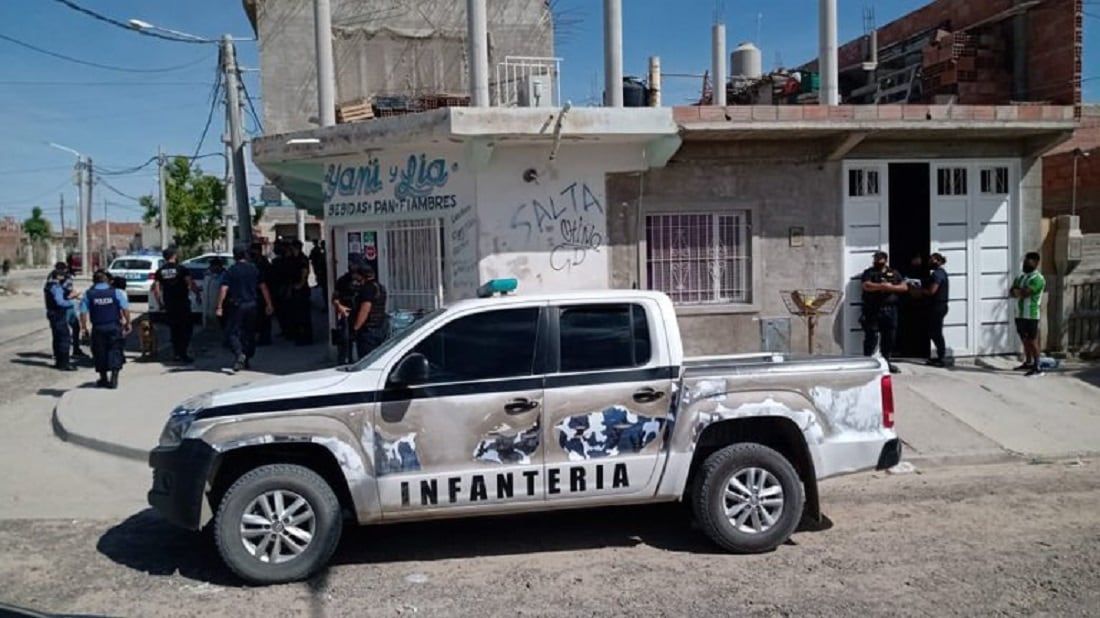 El lugar donde sucedió el femicidio de Lía. Luego del femicidio, el joven de 22 años robó 30 mil pesos de la verdulería. -