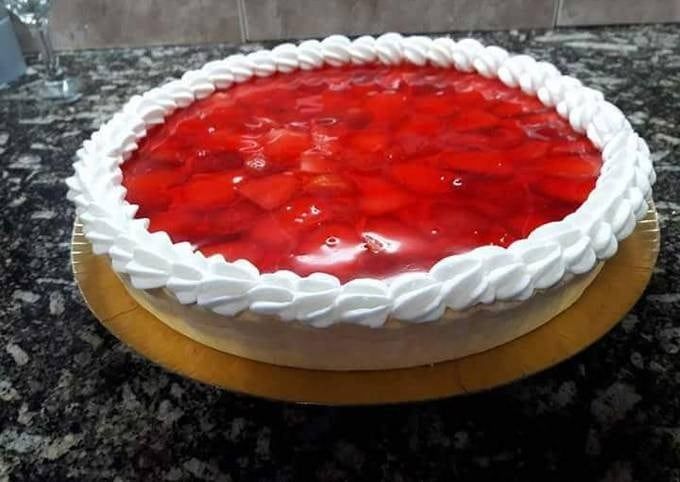Paso a paso para hacer la tarta de frutilla con gelatina