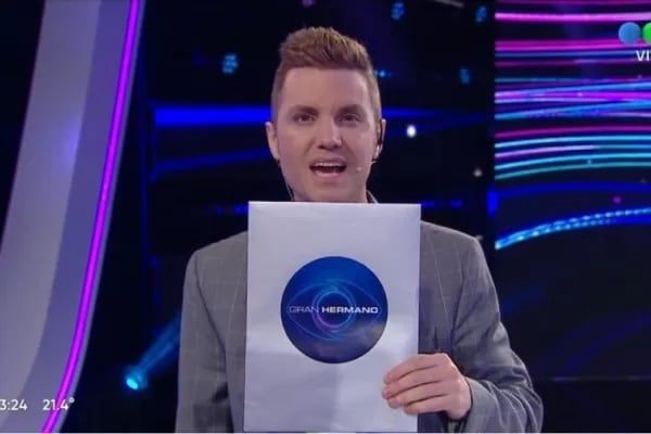 Este es el origen del ojo con el que posó Santiago del Moro