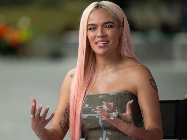 Así lucia Karol G de adolescente.