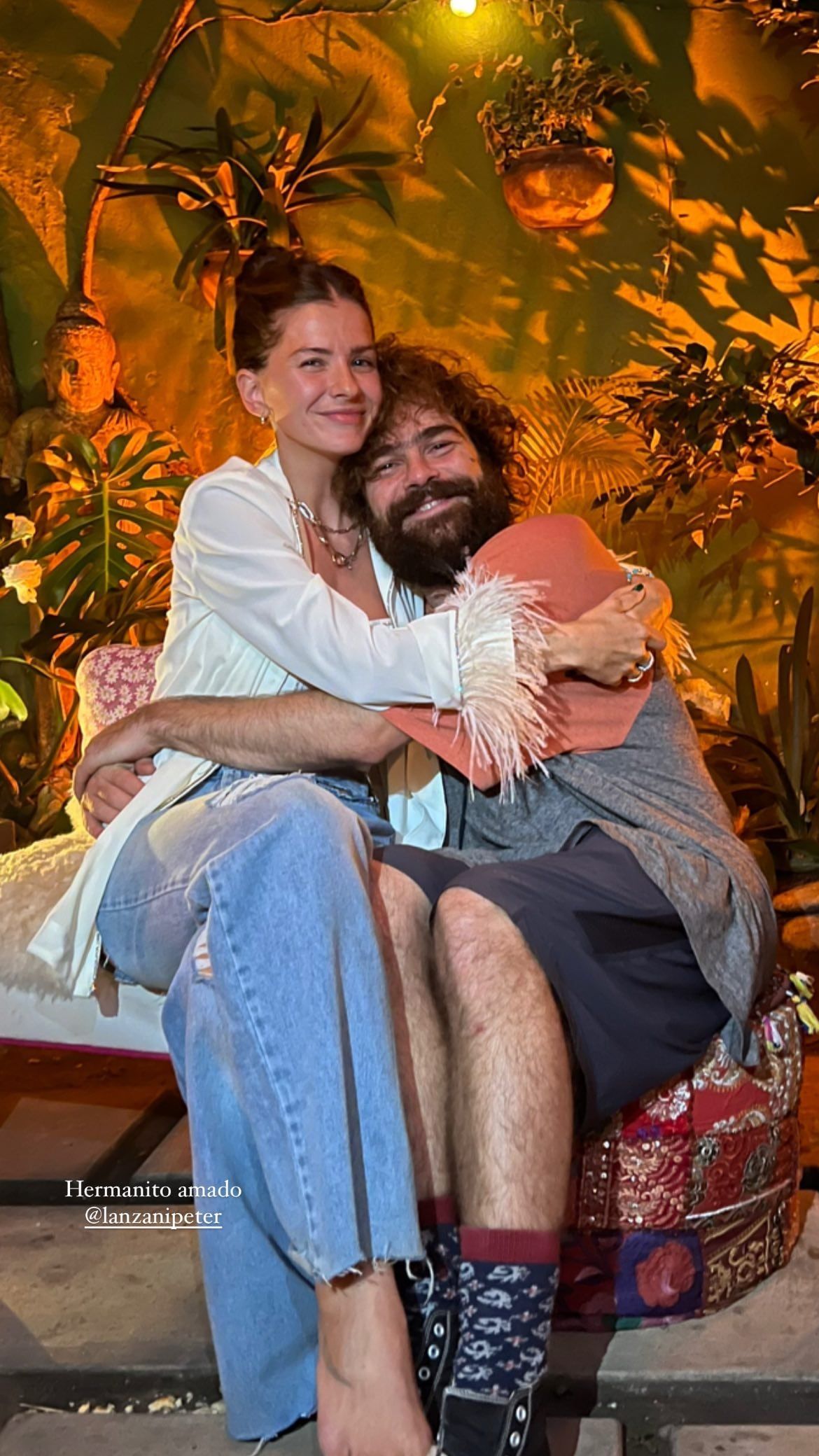 La China Suárez festejó sus 30 años y su nuevo novio, Armando Mena Navareño, estuvo presente.