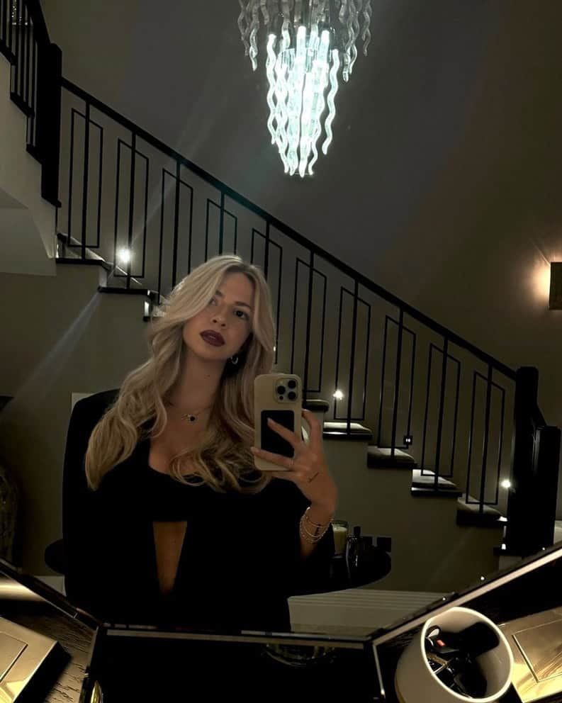 Así es la casa donde el jugador argentino vive con su novía.