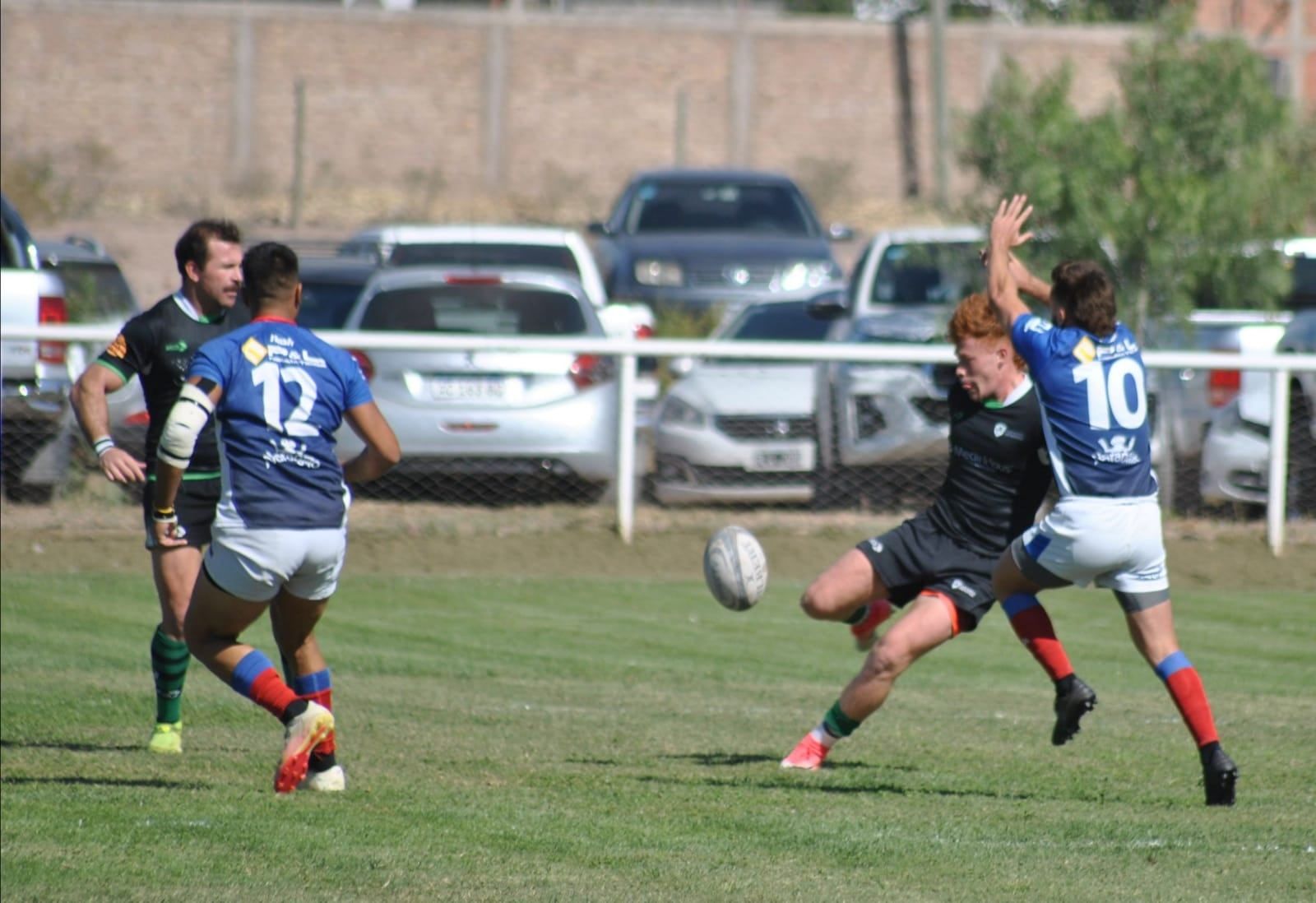 Triunfos de Marista, CPBM, Los Tordos y Liceo en una jornada imperdible del Torneo Regional del Oeste. / URC