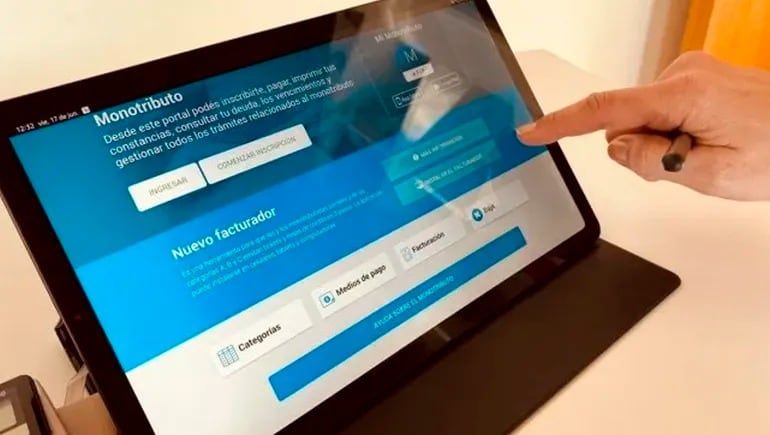 Esto es lo que ocurre con los deudores del aporte mensual.