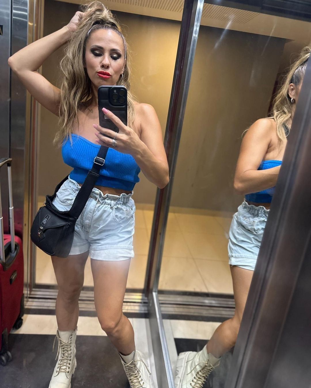 Barby Silenzi levantó la temperatura en las redes sociales.