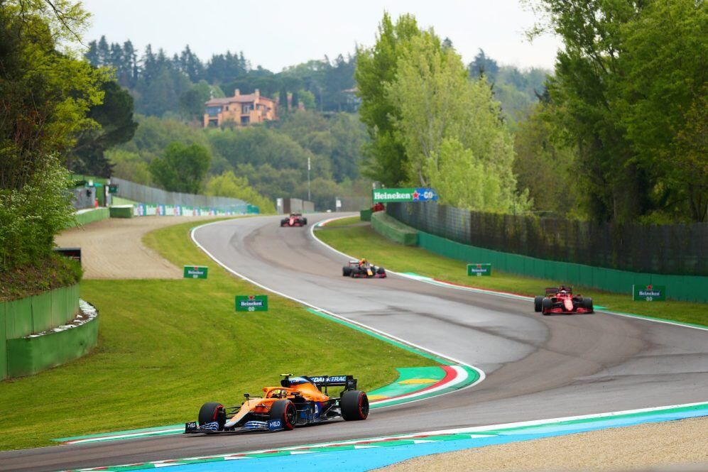 La Fórmula 1 comunicó que en los Grandes Premios de Silverstone, Monza e Interlagos se realizarán carreras sprint que el resultado servirá para ordenar la grilla de la competencia del domingo.