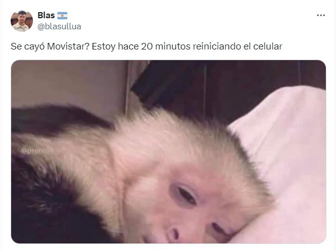 Las dos empresas de telefonía celular se "cayeron" y en las redes sociales estallaron las publicaciones en torno a este problema - X