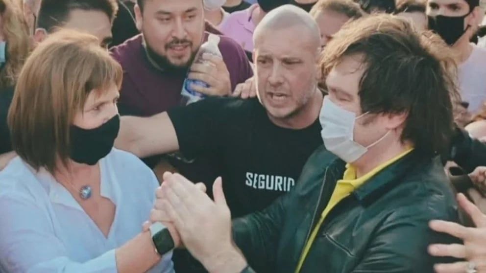 Patricia Bullrich con Javier Milei.