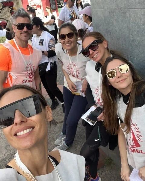 La modelo hizo la peregrinación a Luján acompañada por Roberto García Moritán, sus hijos y amigos.