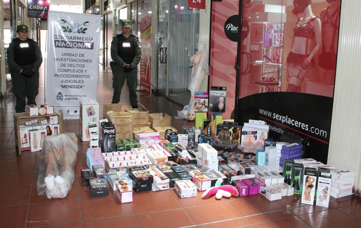 Secuestraron en Mendoza mercadería ilegal valuada en $219 millones. | Foto: Gendarmería Nacional
