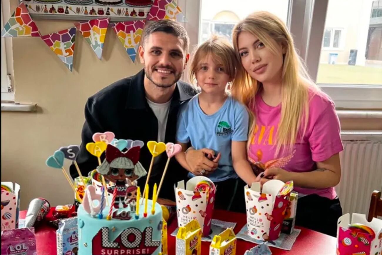 Wanda Nara junto a Mauro Icardi e Isabella, la hija que tienen en común.