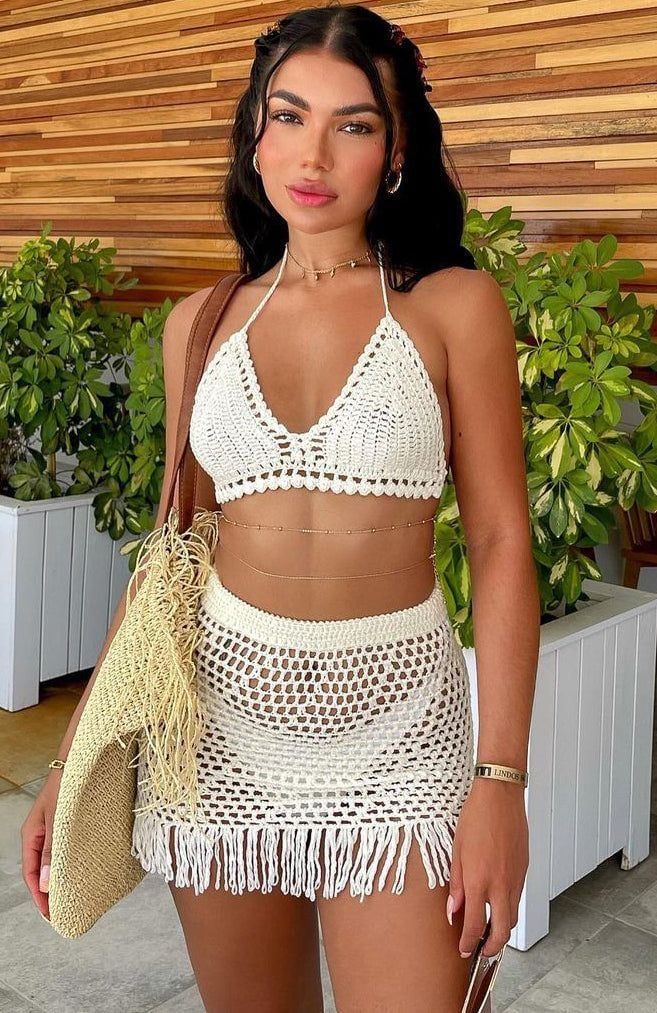 Modelos de top crochet que no te pueden faltar este verano.
