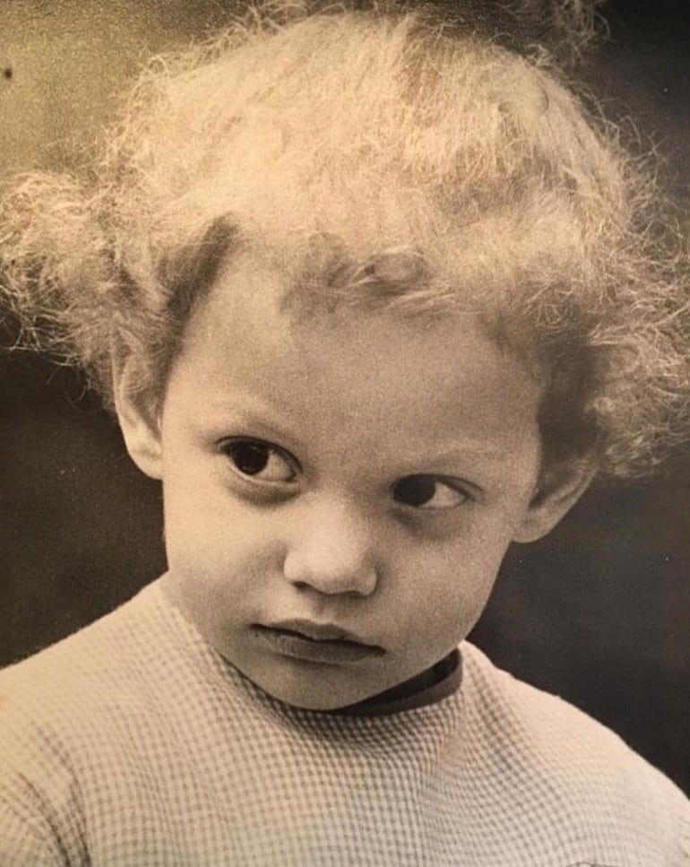 Fue la mayor de cuatro hermanos