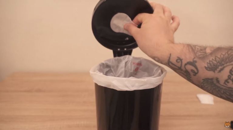 La sencillez de este método para combatir los olores del hogar es uno de sus principales atractivos.