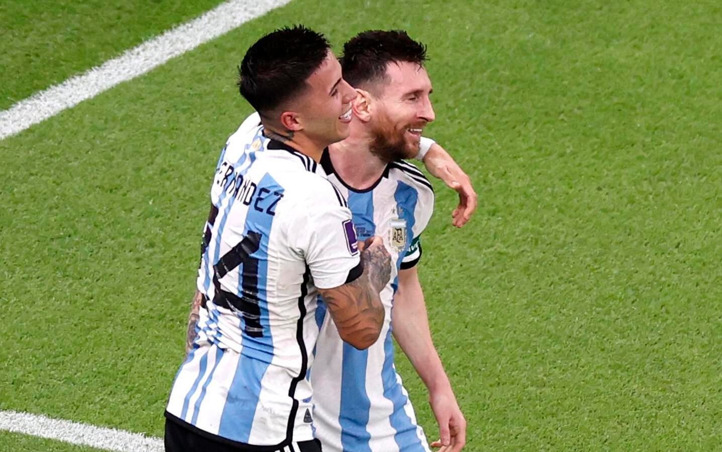 Enzo Fernández y Lio Messi, las figuras de Argentina en la victoria ante México. / EFE