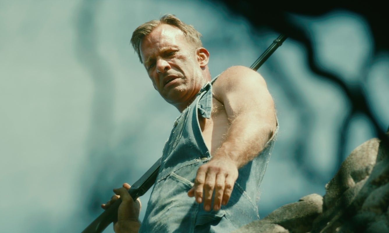 Durante todo el film veremos cómo el granjero se siente atormentado por el crimen que cometió.