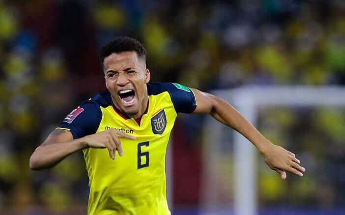 Byron Castillo es el jugador que estaría mal incluido.