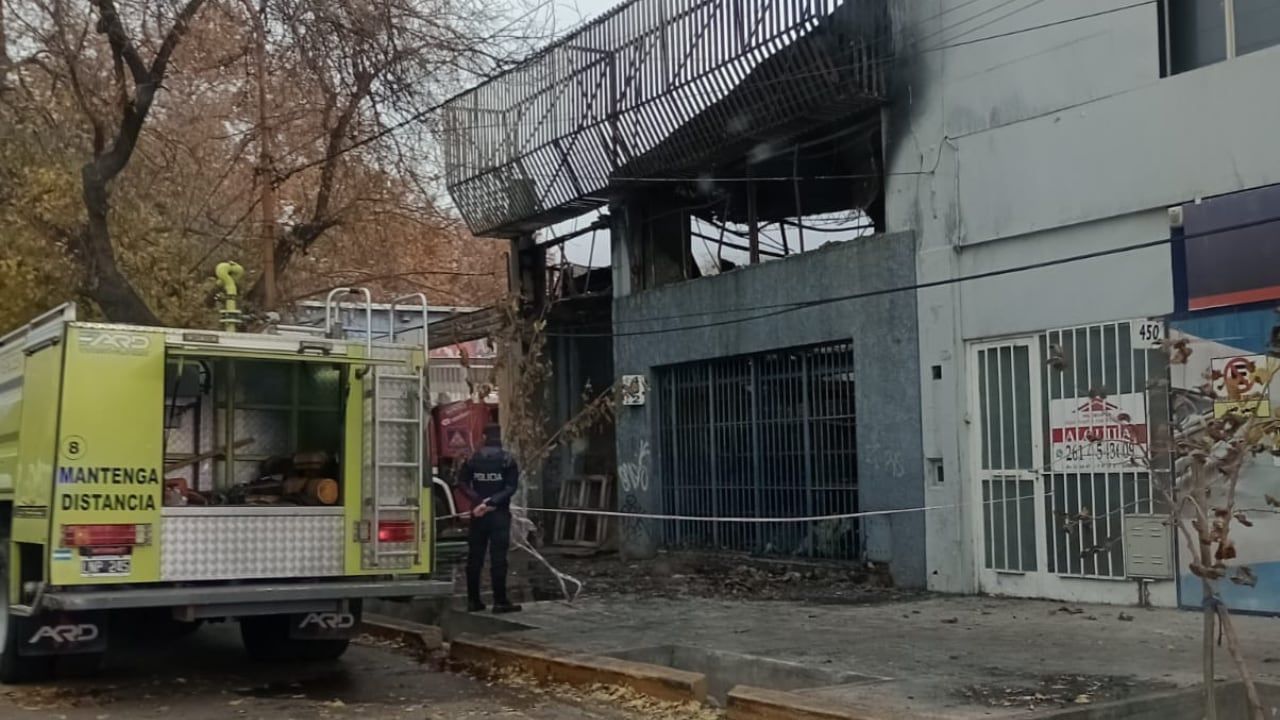 Se reactivó en la mañana del jueves el incendio en Zapata Goma. Fue controlado. /Gentileza