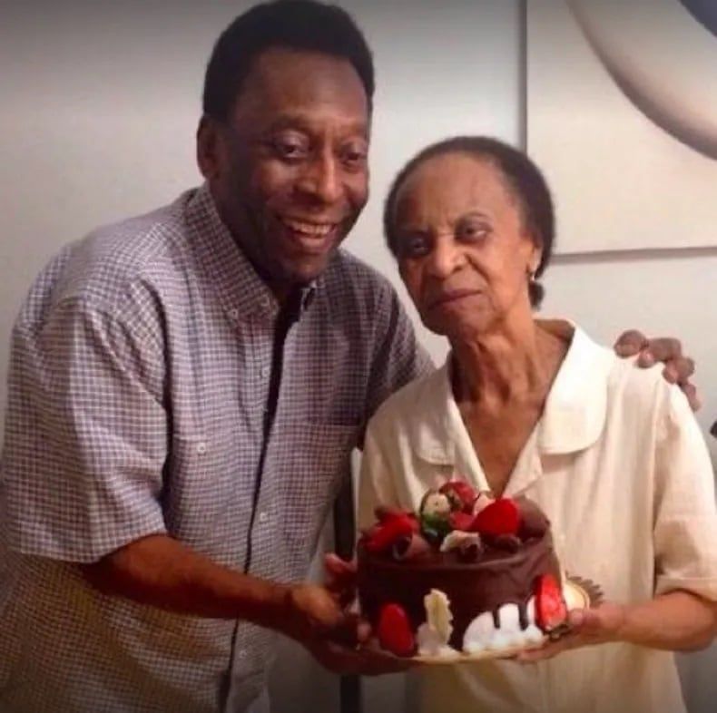 Murió Doña Celeste, la madre de El Rey Pelé.