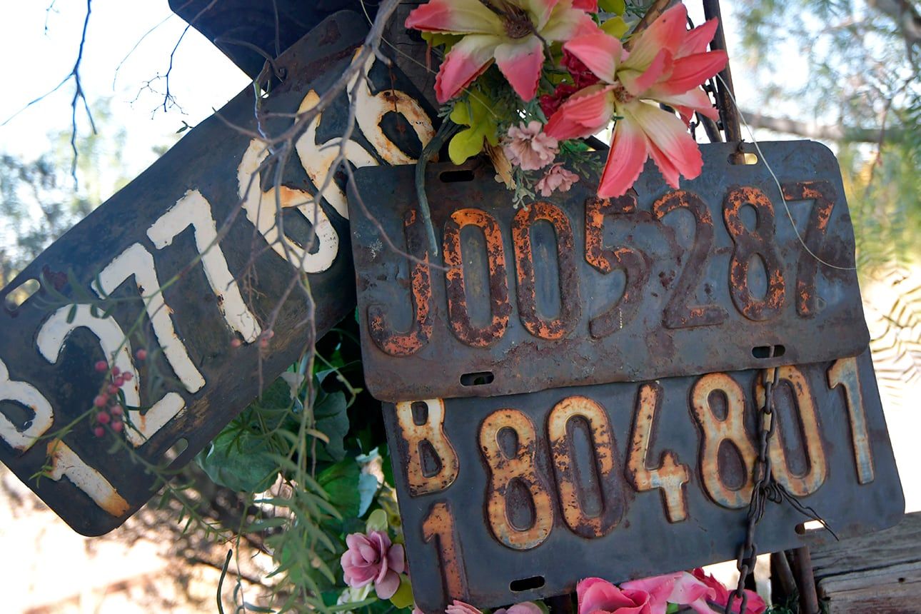 Altar de la Difunta Correa en ruta 82, Luján de Cuyo. Foto: Orlando Pelichotti 