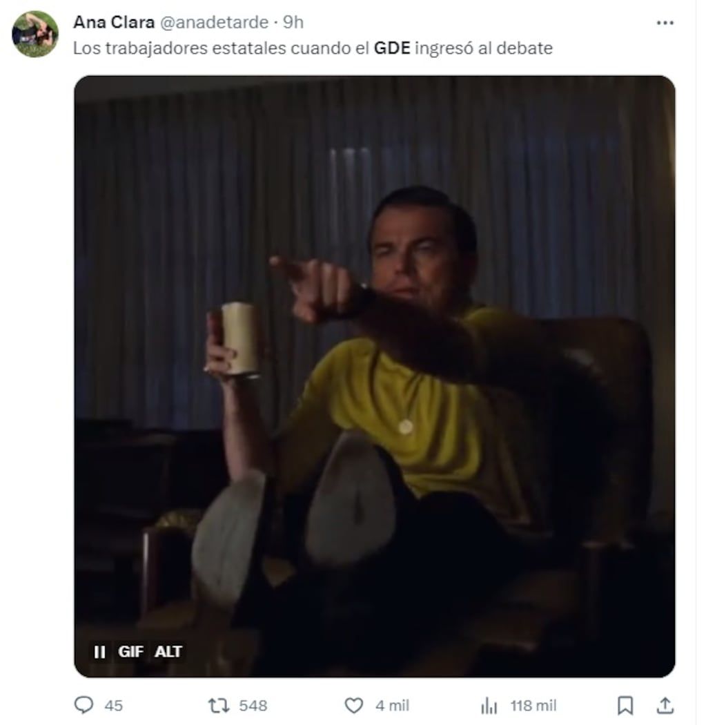 Los memes por GDE en las redes sociales (X)