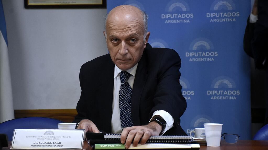 Eduardo Casal sostiene que la candidatura a la re-reelección de Sergio Uñac va contra lo que impone la carta magna provincial. Su opinión no es vinculante para la Corte Suprema.