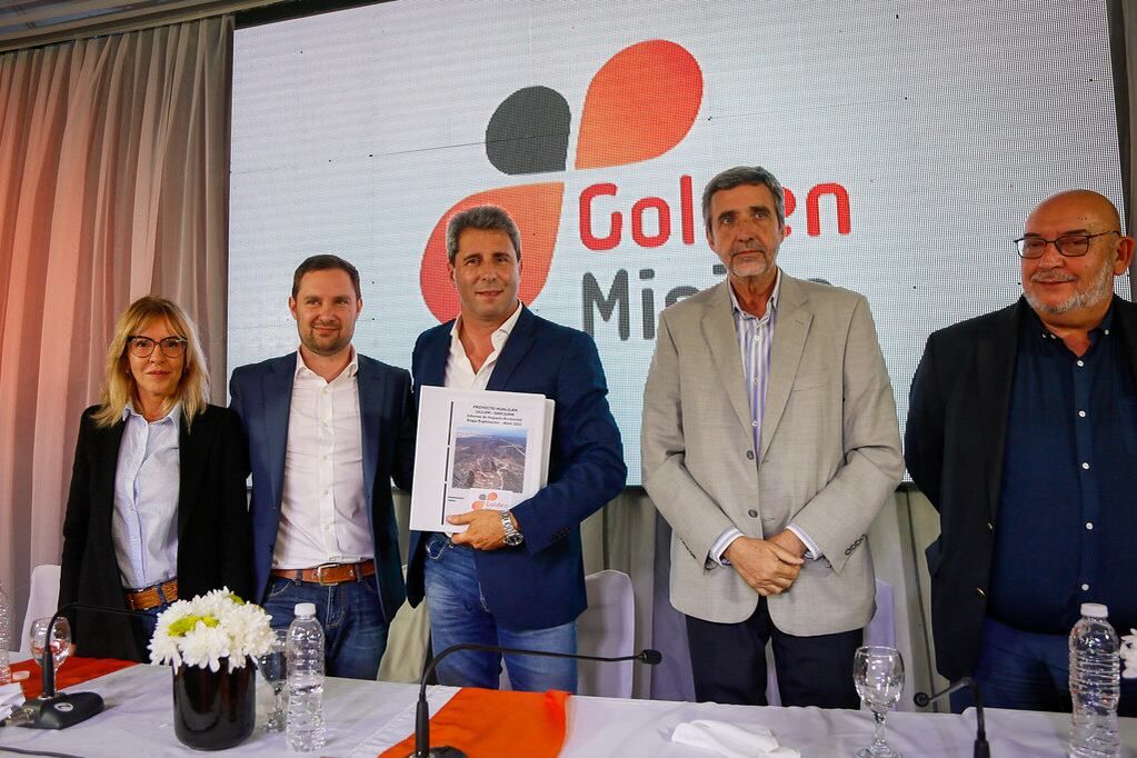 Las autoridades provinciales recibieron el Informe de Impacto Ambiental de Hualilán.