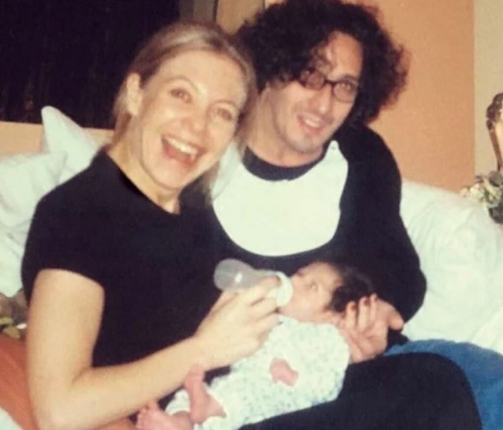 Cecilia Roth y Fito Páez junto a su hijo