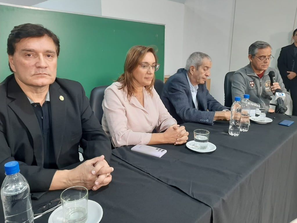 Debido a la proximidad de los comicios del domingo que viene, se espera que los miembros del Tribunal Electoral resuelvan hoy mismo o mañana las impugnaciones que ingresaron este miércoles.