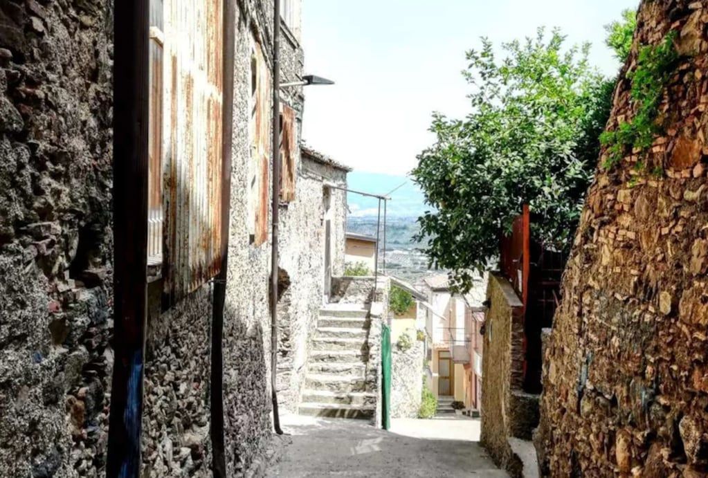 En Italia se lanzó un proyecto que tiene como objetivo repoblar el municipio de Maida, Calabria.