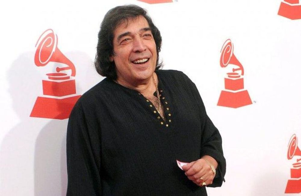 Cacho Castaña tiene bronquitis y volvió a cancelar su show