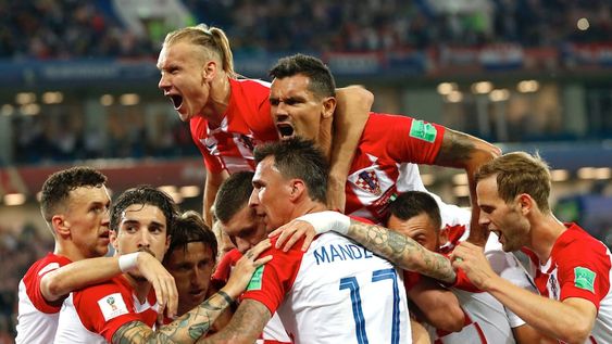 Croacia derrotó a Nigeria y se ubicó en la cima del Grupo D