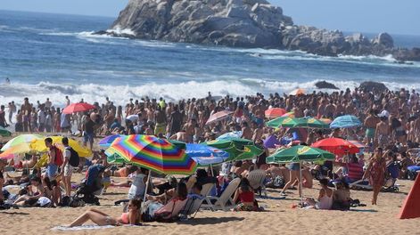 La playa de Reñaca es uno de los lugares más elegidos por los mendocinos. Archivo / Los Andes