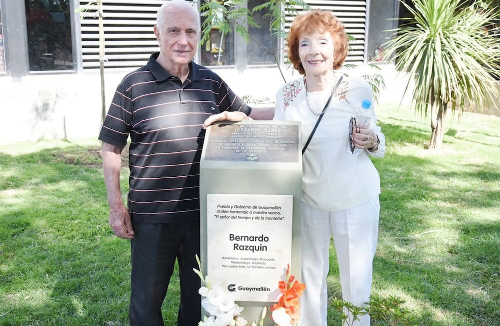 América Paz Razquin (hija de Bernardo Razquin y su esposo. Foto: Gentileza Municipalidad de Guaymallén