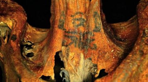 La calidad de los tatuajes de una momia de 3.000 años ha sorprendido a los científicos