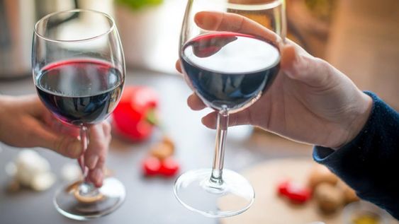 El vino tinto, la bebida nacional de Argentina, es una fuente importante de antioxidantes, fundamentales para el correcto funcionamiento del organismo.(Pexels)