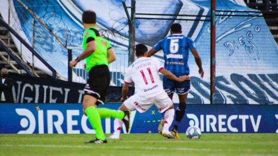 Gimnasia y Huracán, igualaron 0-0 y se metieron en zona campeonato. / Gentileza.