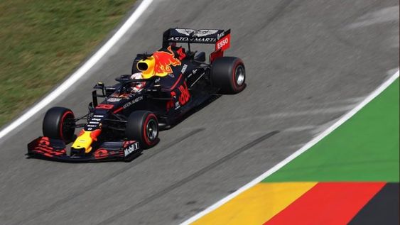Max Verstappen se quedó con la pole en la primera del año