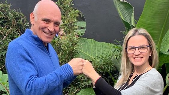 En la grabación se pudo observar a la ex diputada representante de Cambiemos -ahora independiente-, con el lider ultra liberal bailando al ritmo de un reggaetón.