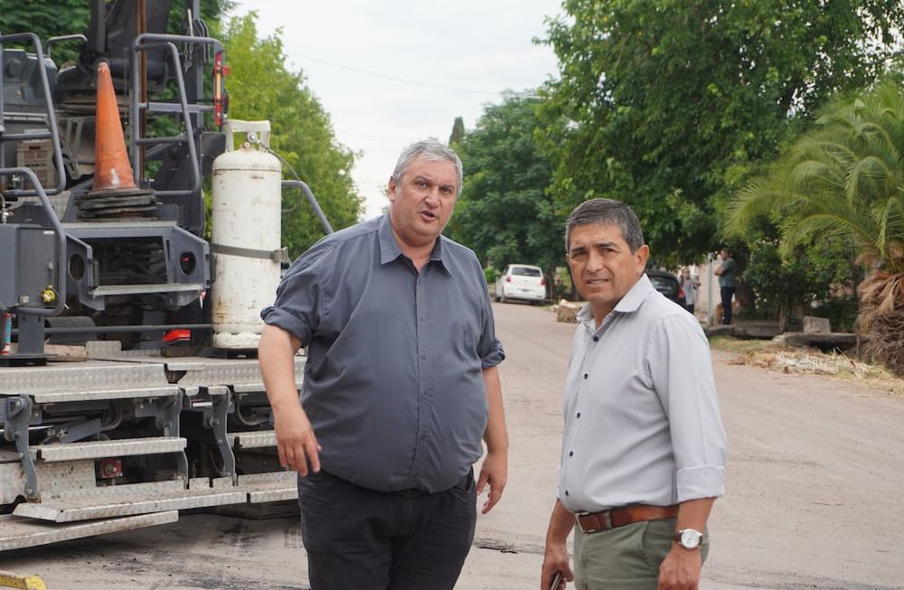El secretario de Obras y Servicios Públicos, Jorge Pérez, será el precandidato por el oficialismo municipal que lidera el intendente de General Alvear, Walther Marcolini.