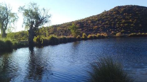 Una laguna de aguas claras es uno de los principales atractivos de Agua Escondida. Su mayor problema es la conectividad.