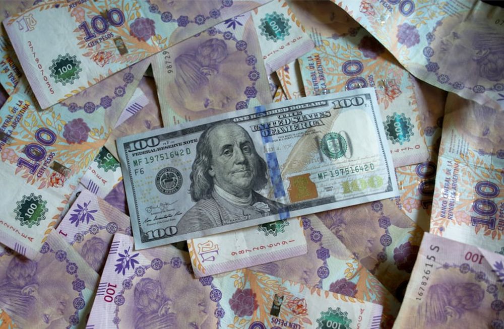 Después de la devaluación del peso de más del 20% tras las PASO, se espera una medida similar una vez que pasen los comicios del 22 de octubre. (Reuters)