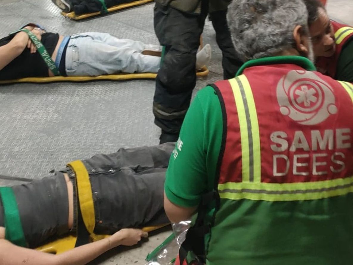 Se desplomó desde el séptimo piso un ascensor con 9 adolescentes