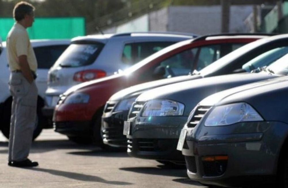 Por la escasez de autos 0 KM y la suba del blue, algunos usados aumentaron más del 50%