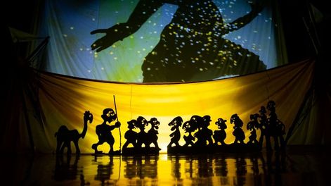 Los Andes | Distopía, una obra de teatro de sombras.